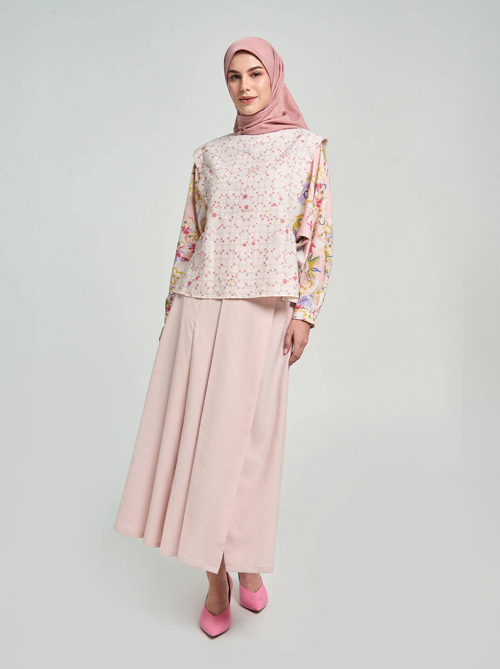 ZEERA BATWING SLEEVE TOP CREAM BLUSH