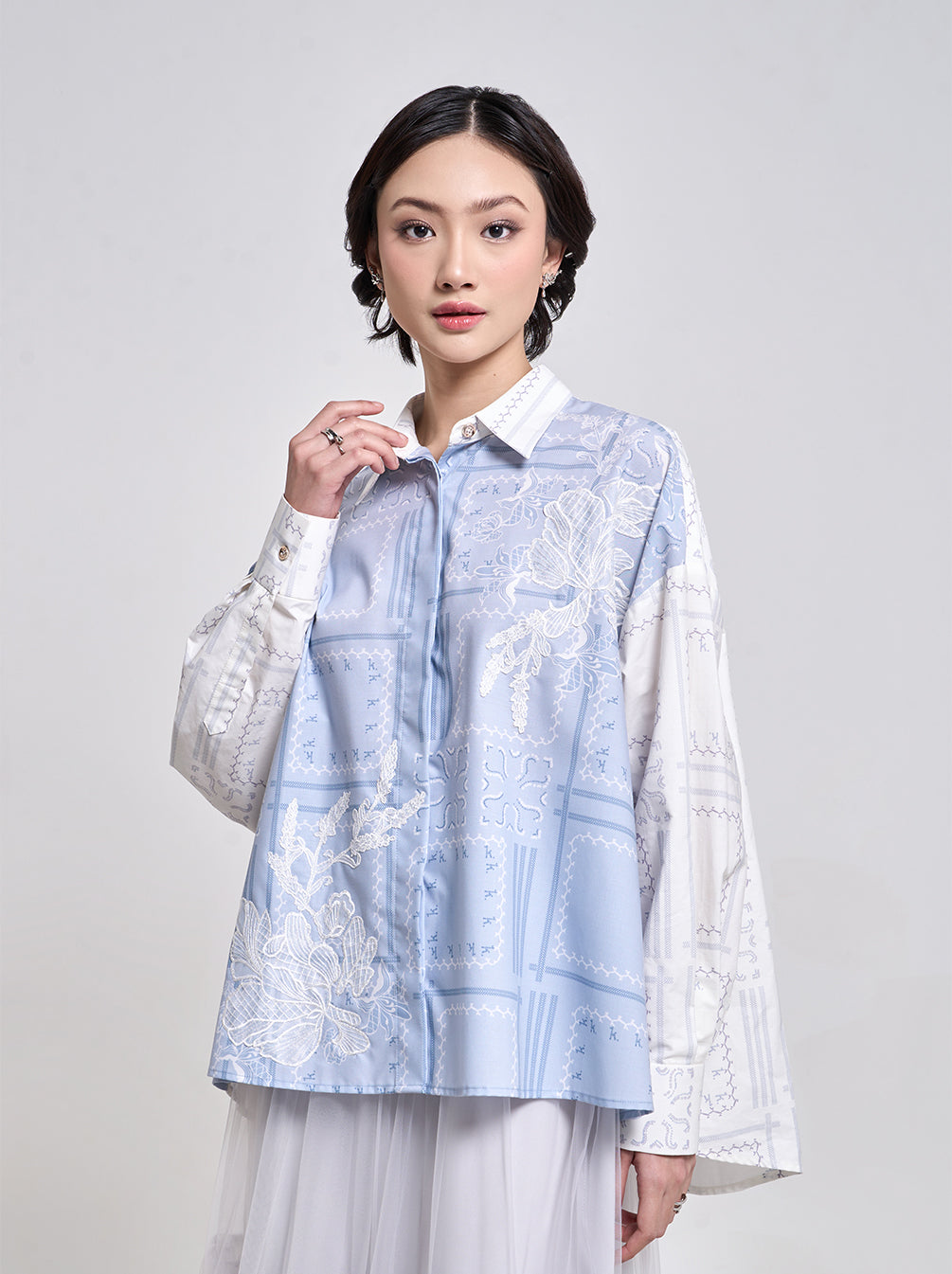 ANA EMBROIDERY TOP WHITE