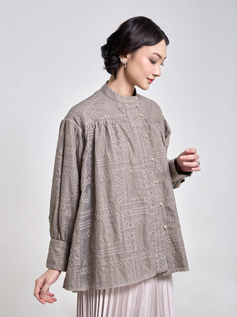 CHAZNA GATHERED LACE TOP GREY