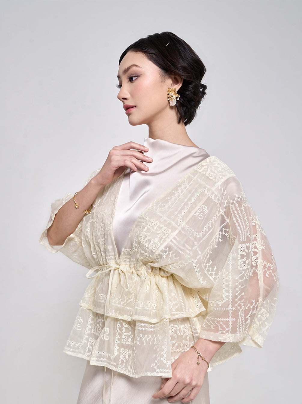 ELLA DRAWSTRING LACE OUTER IVORY