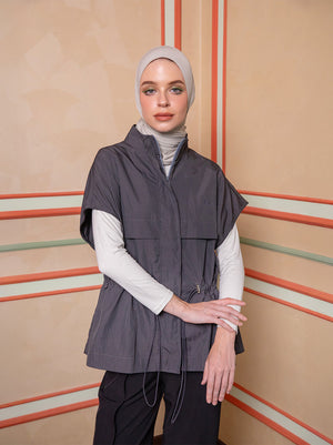 KAMI FLOW IVARA VEST OUTER DARK GREY