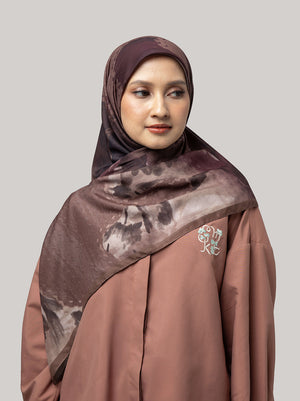 KATLA DHARA SIGNATURE SCARF PEANUT