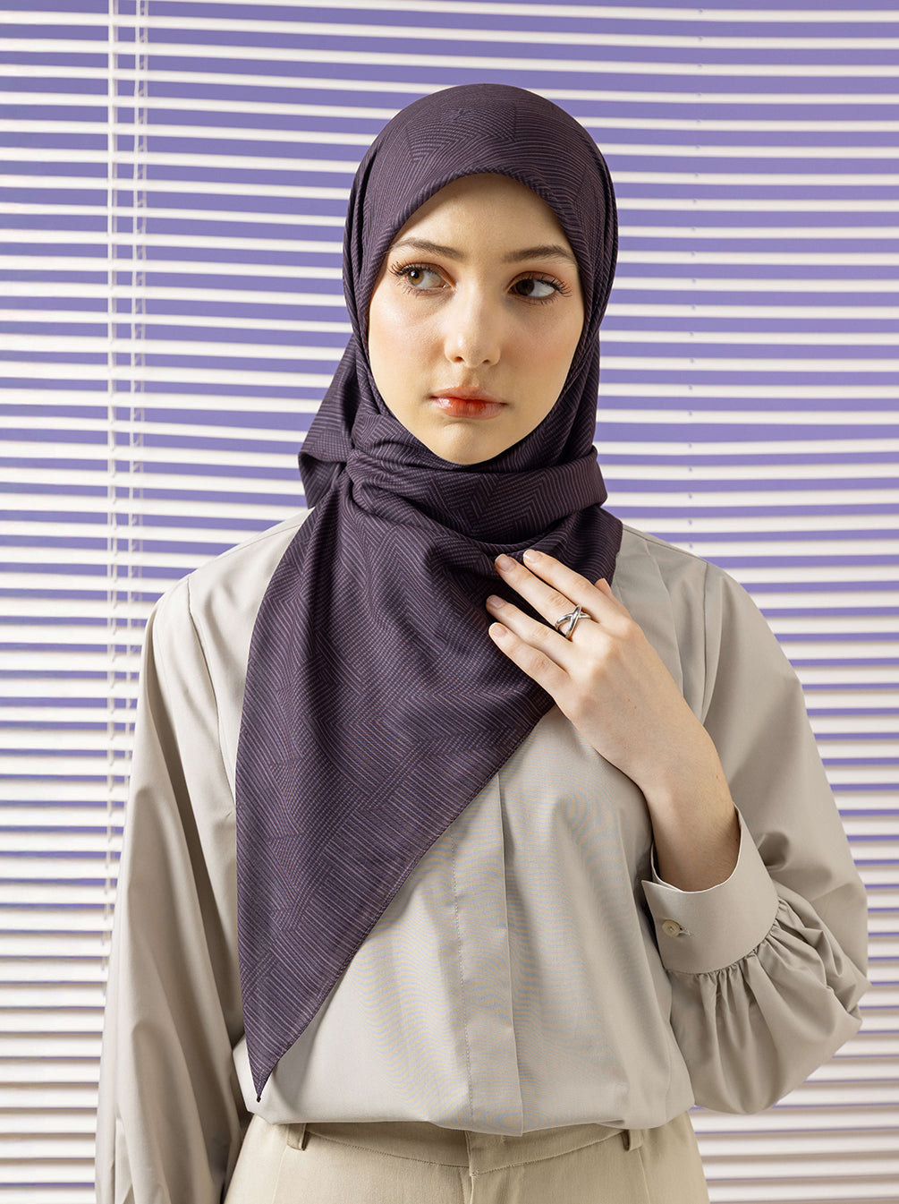 MONO ALLURA SIGNATURE SCARF DARK CHOCO