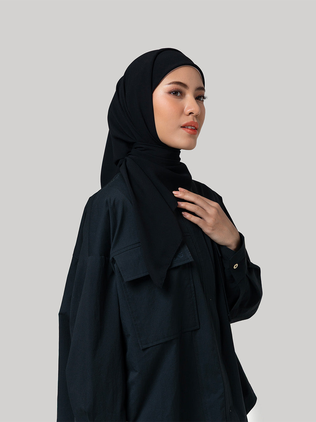 C.A.L.M SCARF PLAIN BLACK