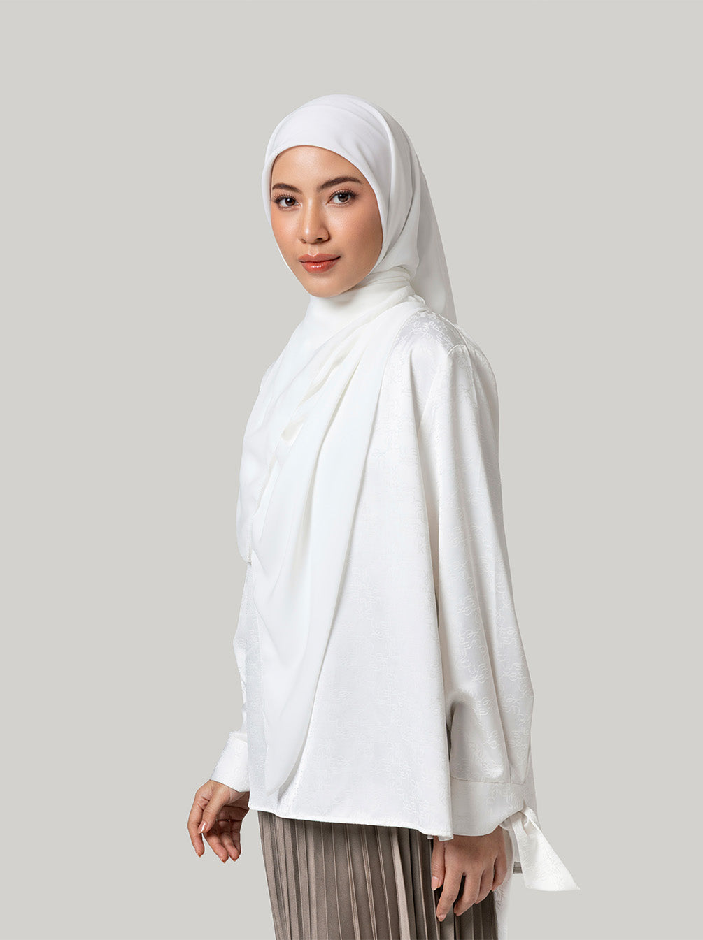 C.A.L.M SYAR'I SCARF PLAIN WHITE