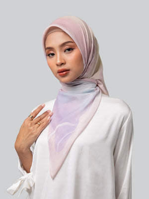 REVERIE SIGNATURE SCARF CANDY