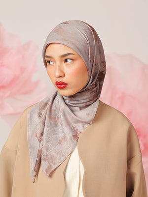 TENKA TIAN SIGNATURE SCARF TAUPE