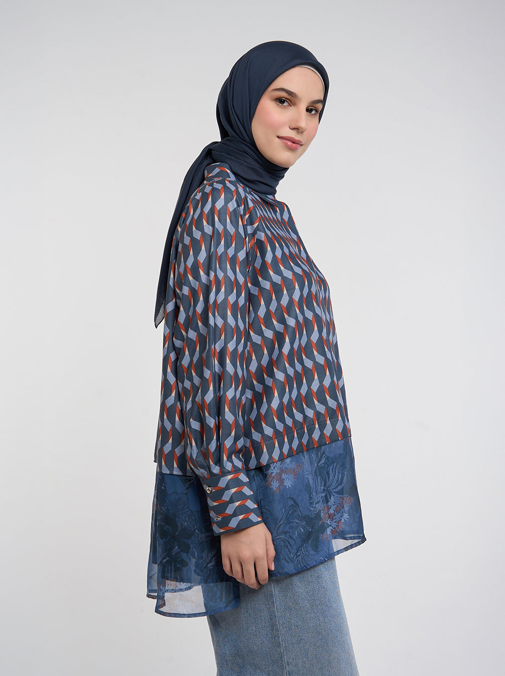 DAIRA LAYERED TOP FROST