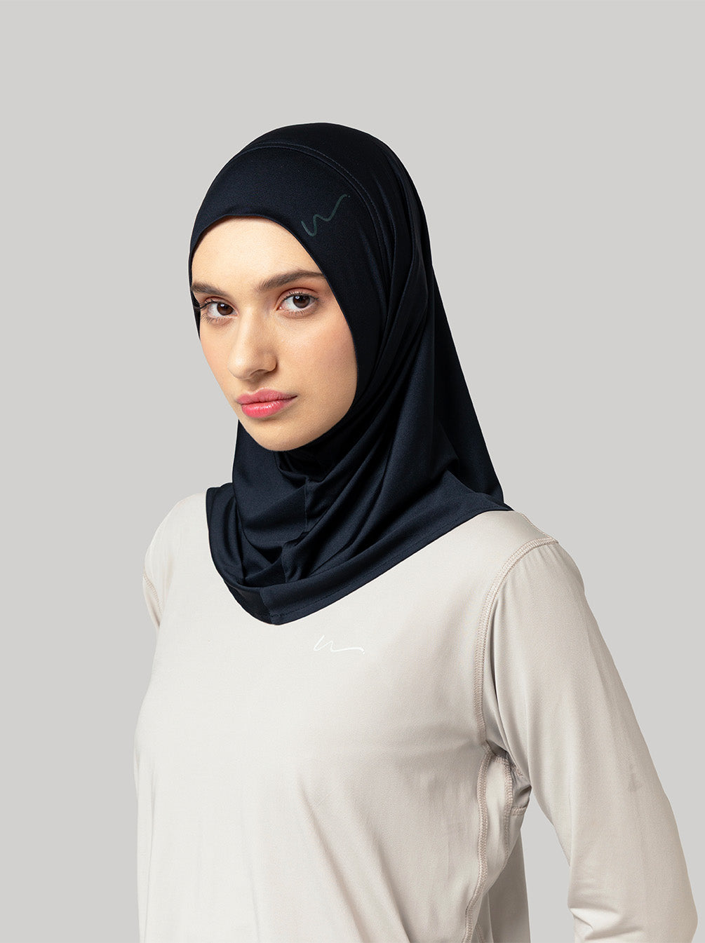 FLOW SHORT SCARF BLACK