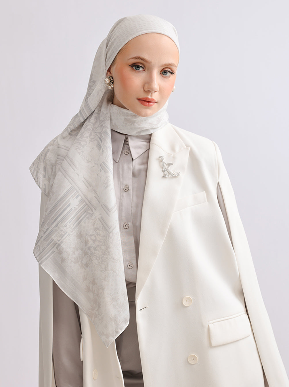 ORVA RAYA SIGNATURE SCARF WHITE Kami Idea orva-raya-signature-scarf-white-kami-idea