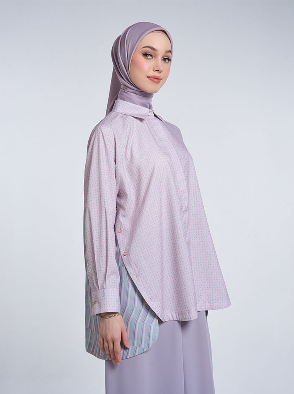 MESHA RAGLAN TOP PALE LILAC