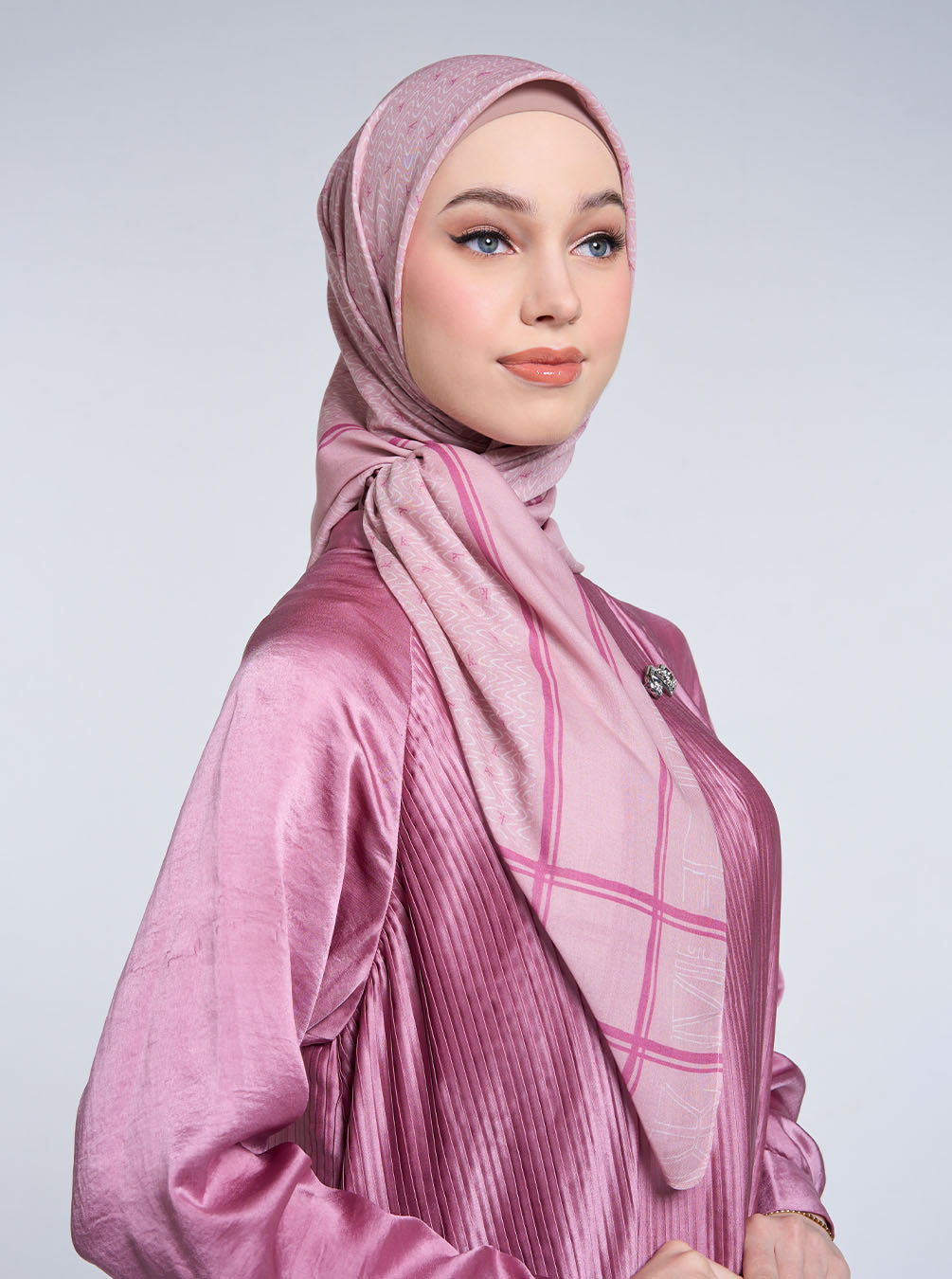 MONO CUBIC SIGNATURE SCARF BLUSH