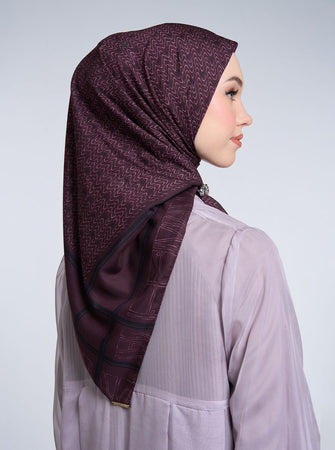 MONO CUBIC SIGNATURE SCARF GRAPE FIZZ