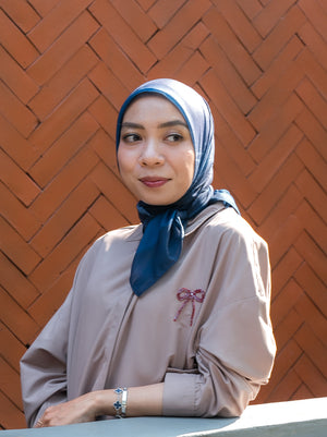 REVERIE SIGNATURE SCARF INDIGO