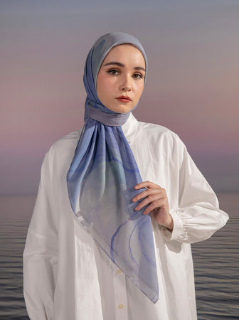 REVERIE SIGNATURE SCARF OCEAN