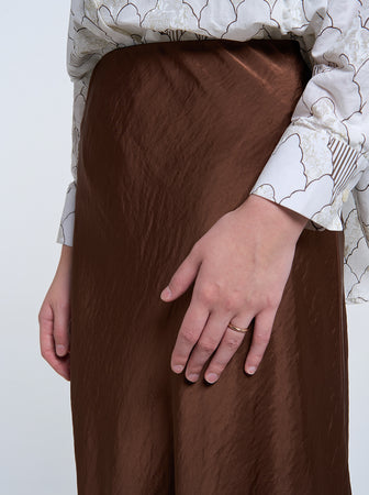 SATIN BIAS CUT SKIRT CHOCO BROWN