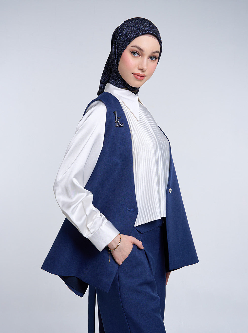 VIRA VEST OUTER NAVY