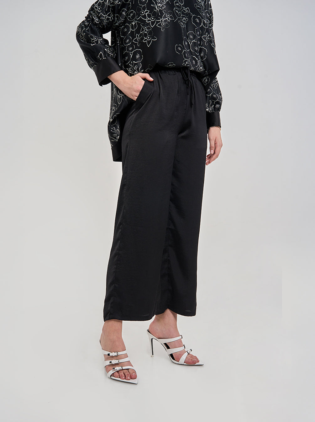 ZURA PANTS PLAIN BLACK