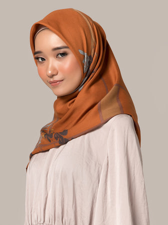 JANA SCARF DAYLILY