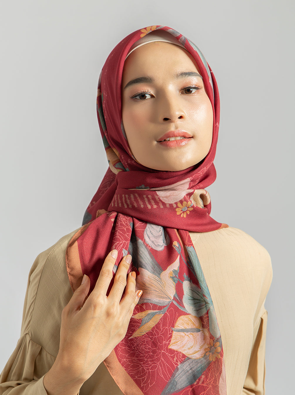 Nayla Monogram scarves in Icy Grey – NADA IDENTITY